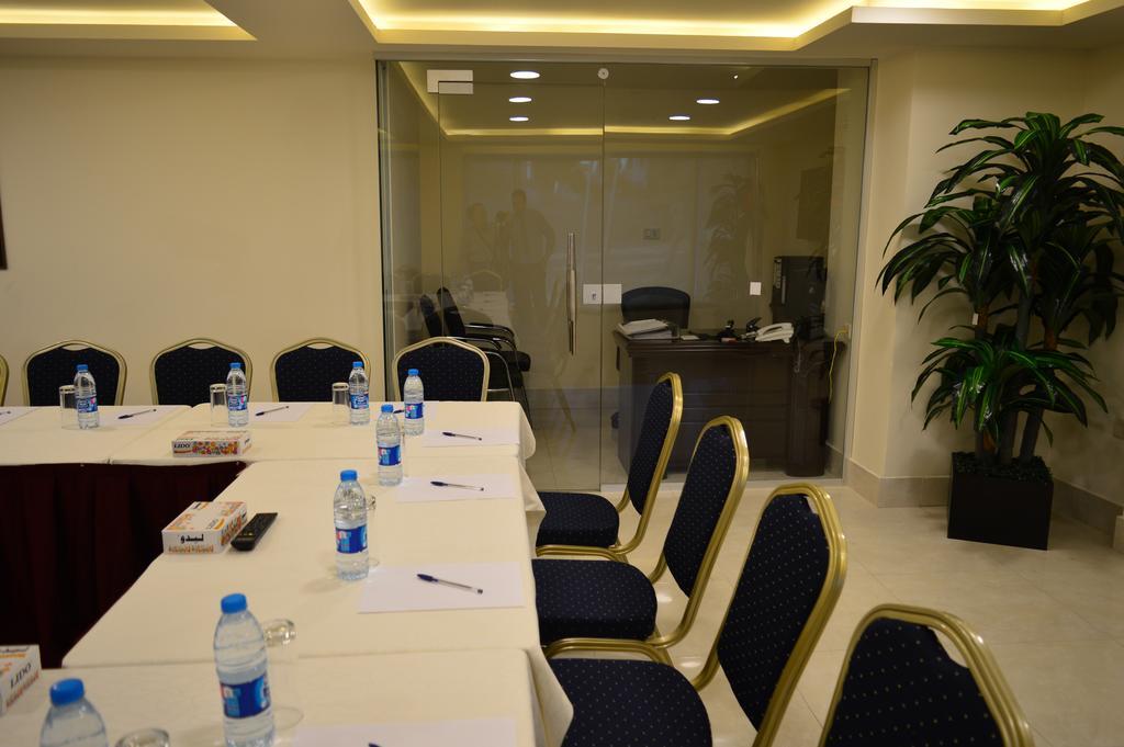 Ream Hotel Amman Exterior photo
