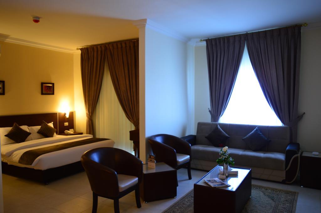 Ream Hotel Amman Room photo
