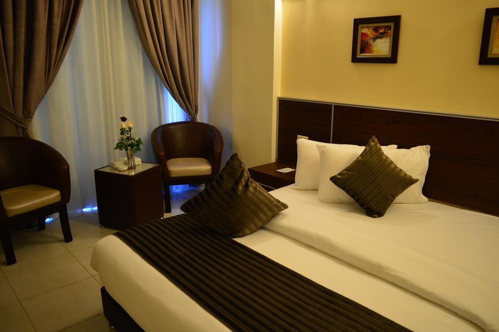 Ream Hotel Amman Room photo