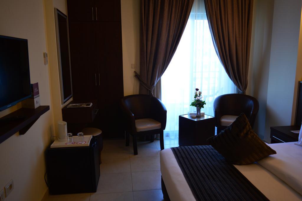 Ream Hotel Amman Room photo