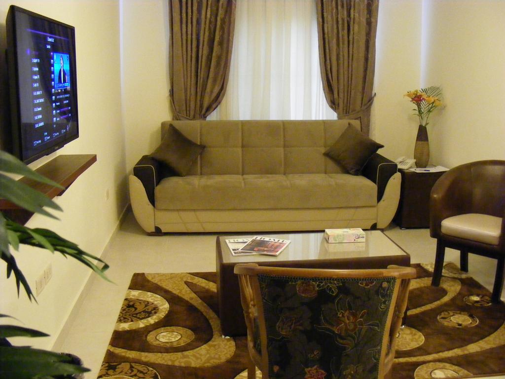 Ream Hotel Amman Exterior photo