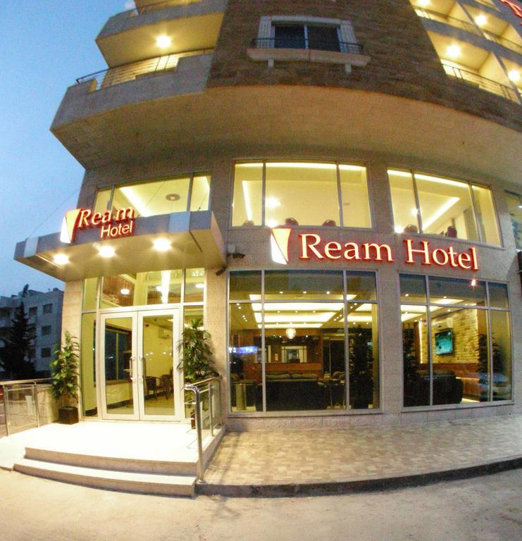 Ream Hotel Amman Exterior photo