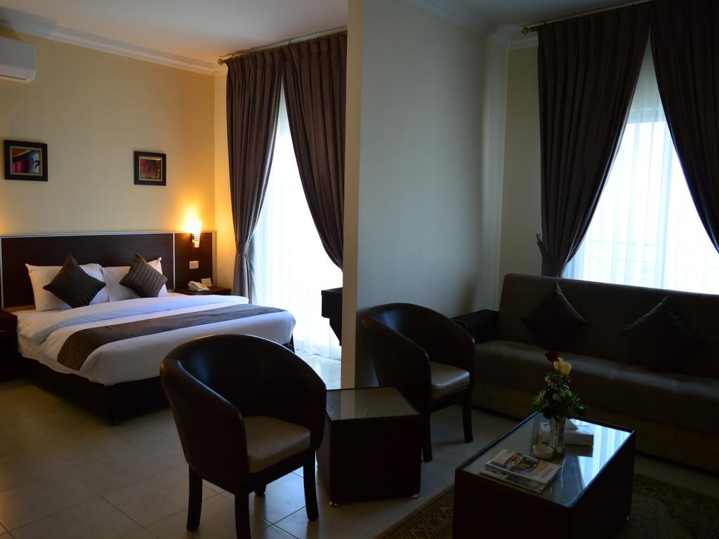 Ream Hotel Amman Room photo