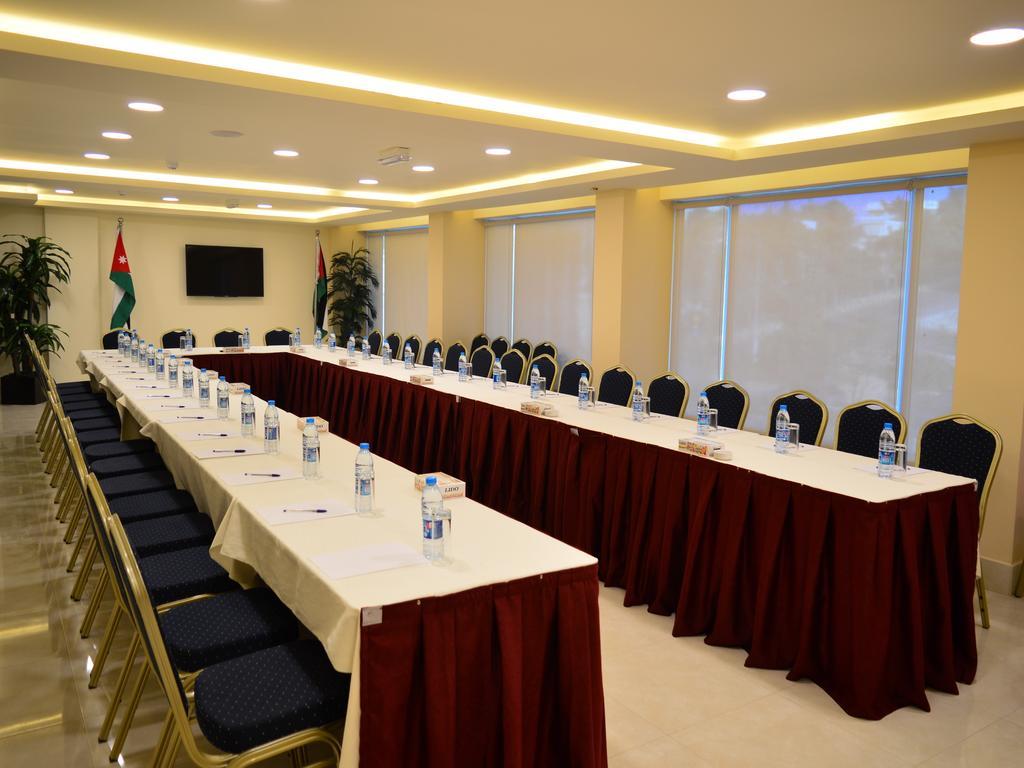 Ream Hotel Amman Exterior photo