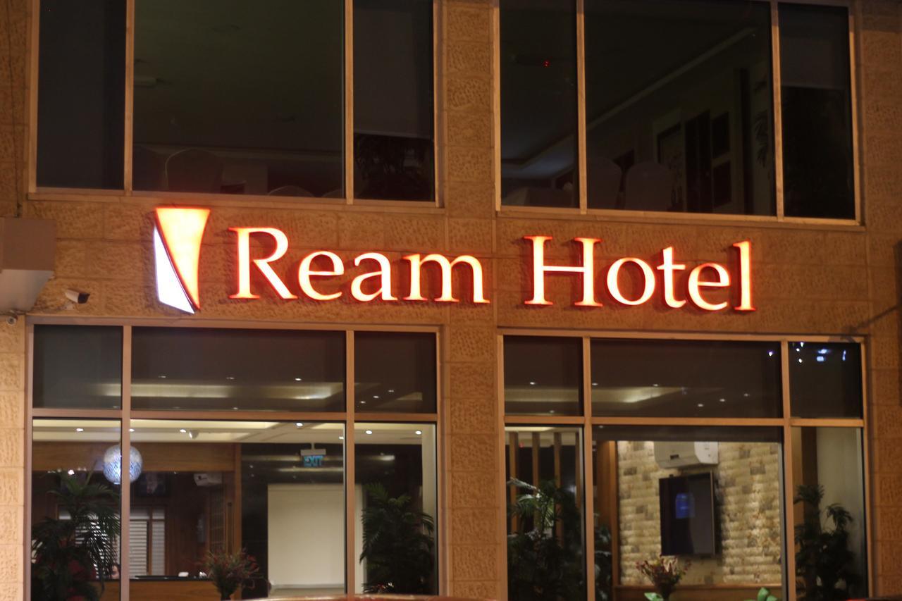 Ream Hotel Amman Exterior photo