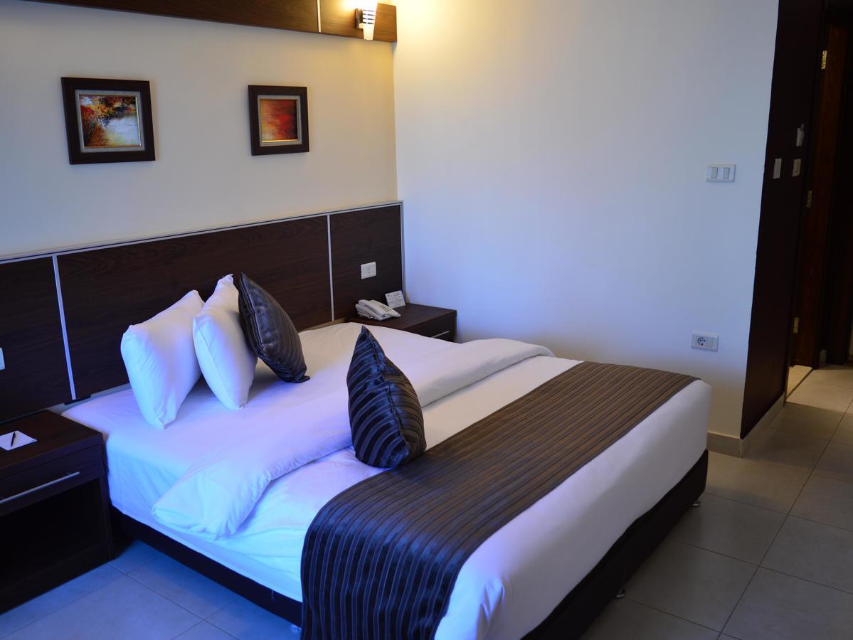 Ream Hotel Amman Exterior photo